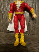 2020 _ DC Comics / Spin Master _ 4" _ Heroes Unite _ SHAZAM / CAPTAIN MARVEL