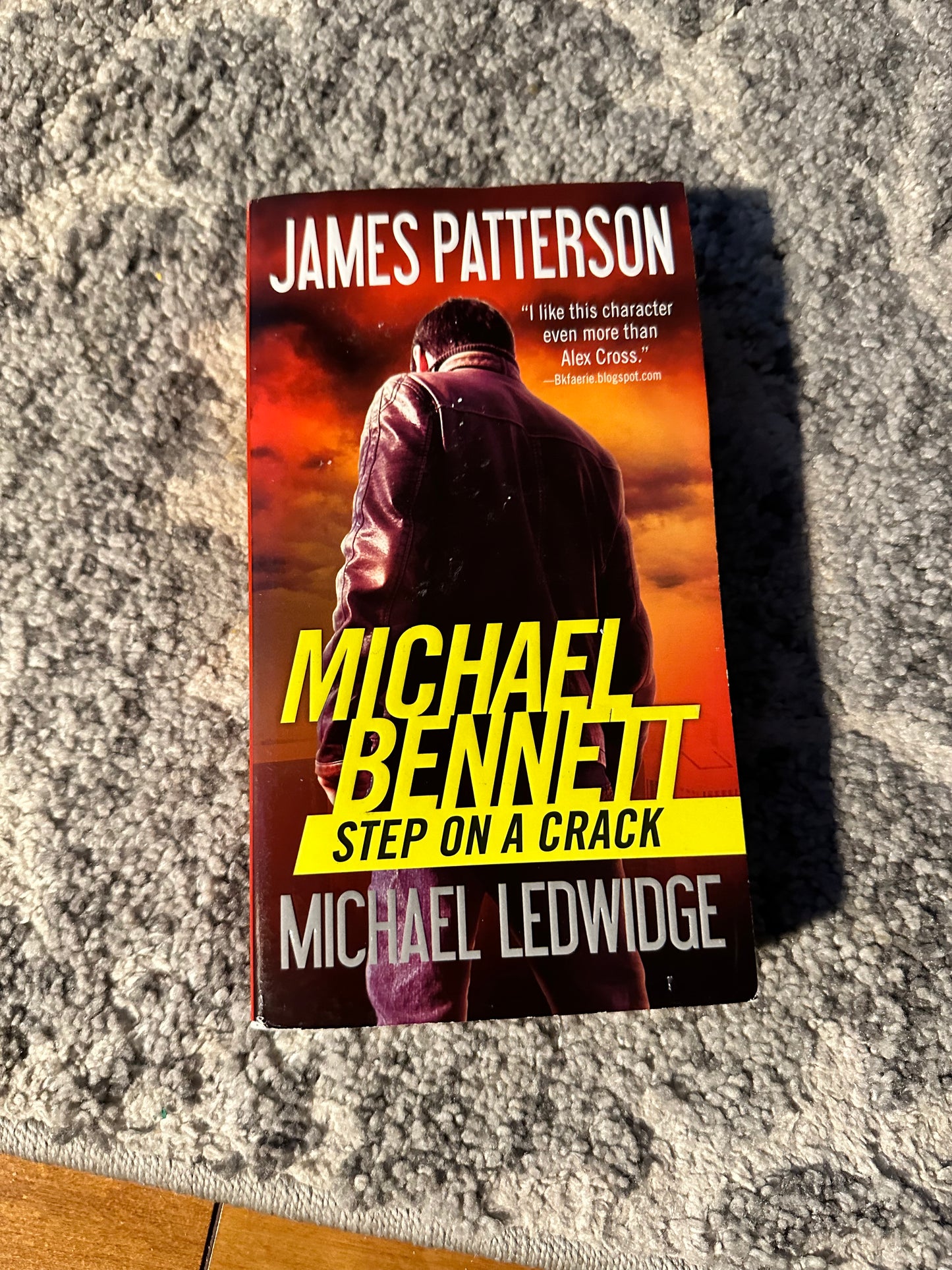 James Patterson - Marcher sur une fissure