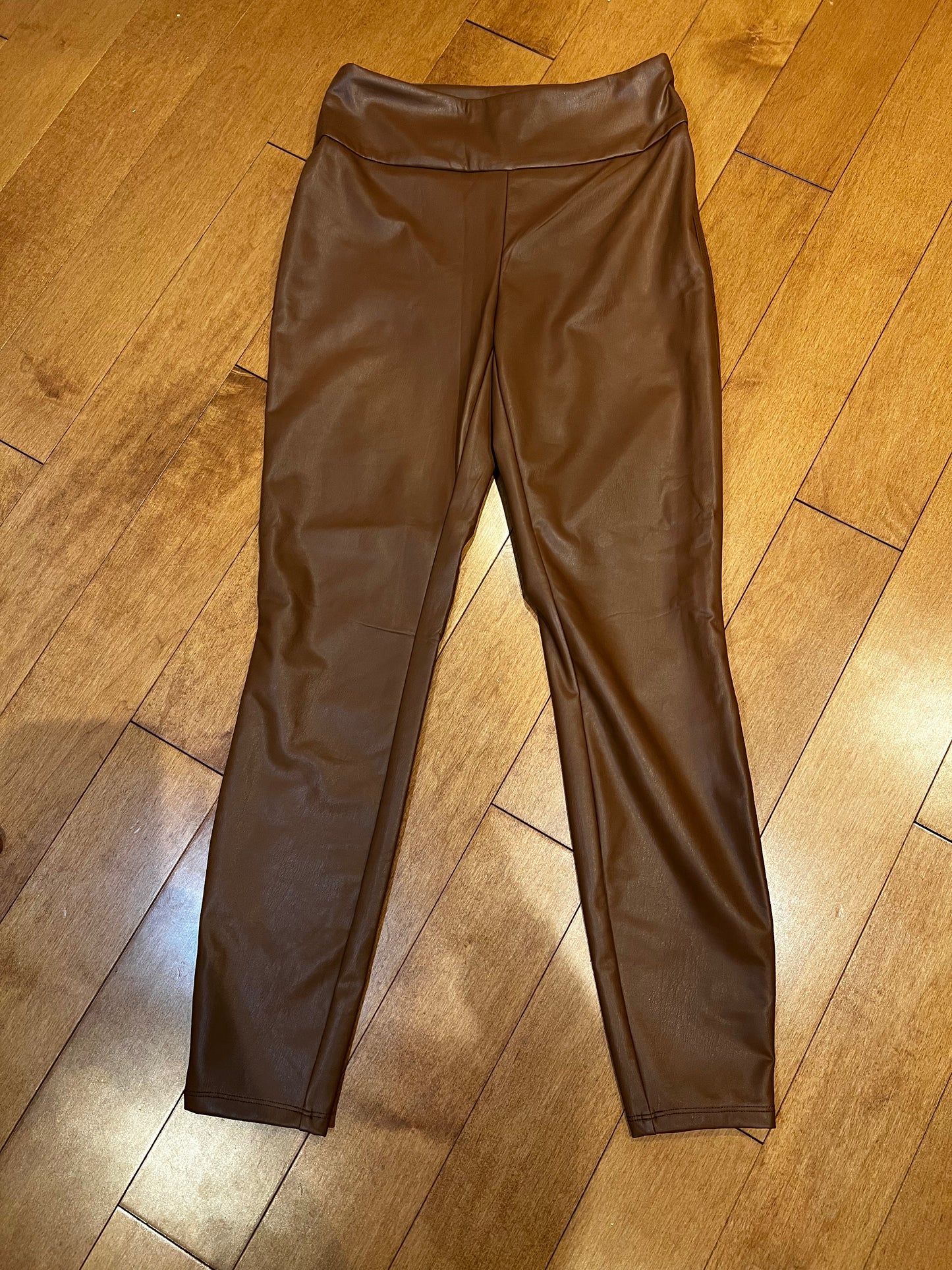 NEW- Women’s pants