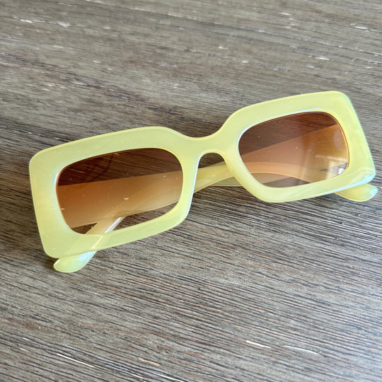 New- Summer sunglasses live green