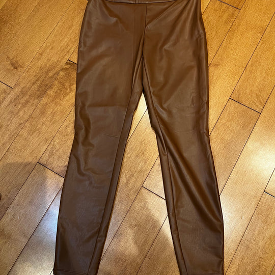 NEW- Women’s pants